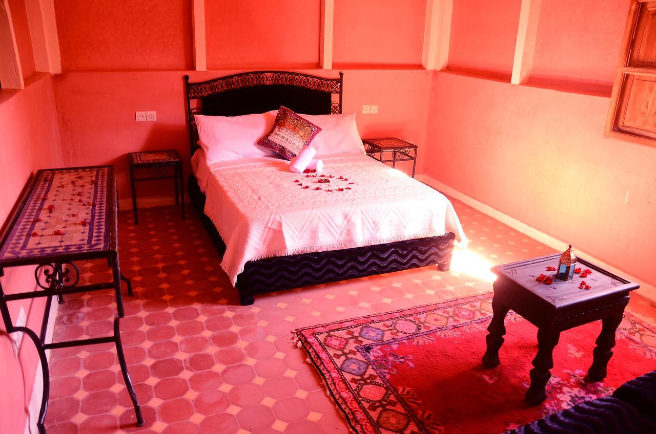 ホテル Latifa House Sbiti エクステリア 写真