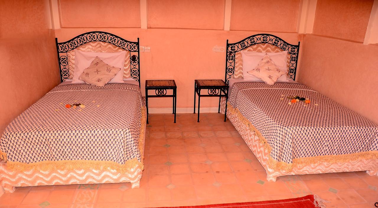 ホテル Latifa House Sbiti エクステリア 写真