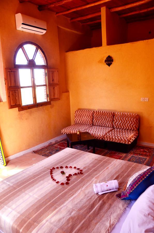 ホテル Latifa House Sbiti エクステリア 写真