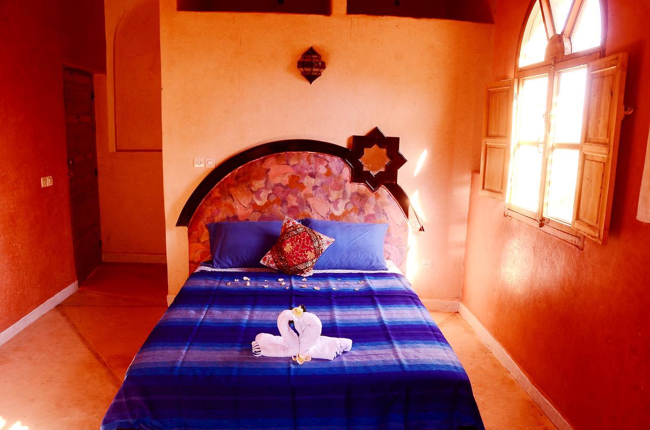 ホテル Latifa House Sbiti エクステリア 写真