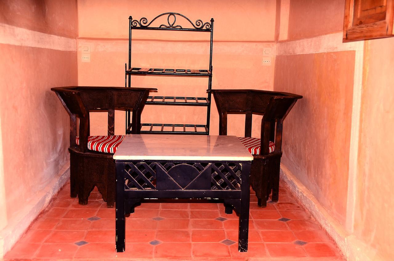 ホテル Latifa House Sbiti エクステリア 写真