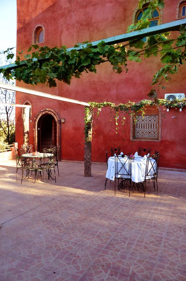 ホテル Latifa House Sbiti エクステリア 写真