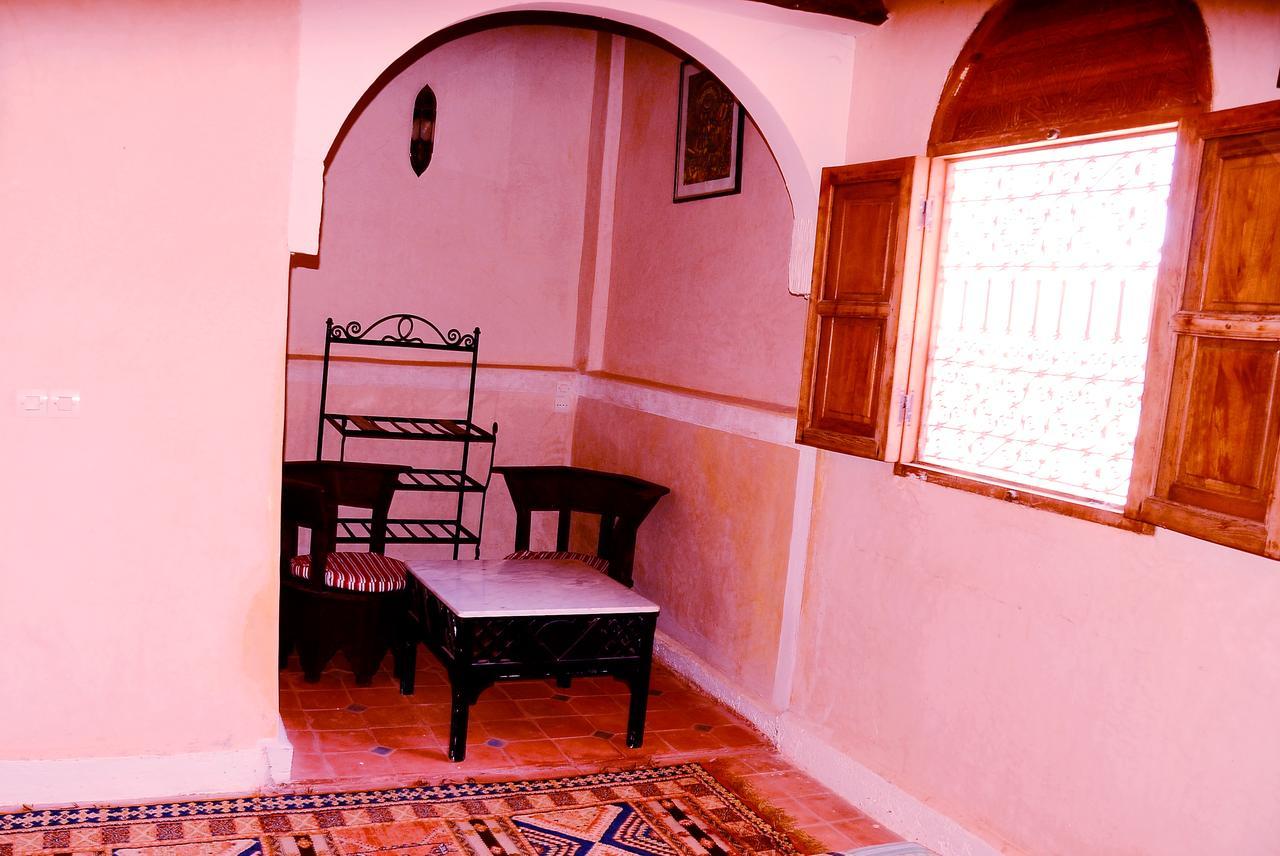 ホテル Latifa House Sbiti エクステリア 写真